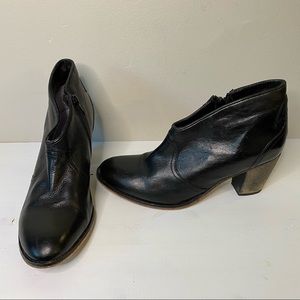 Johnston & Murphy Leather Western Heel Booties